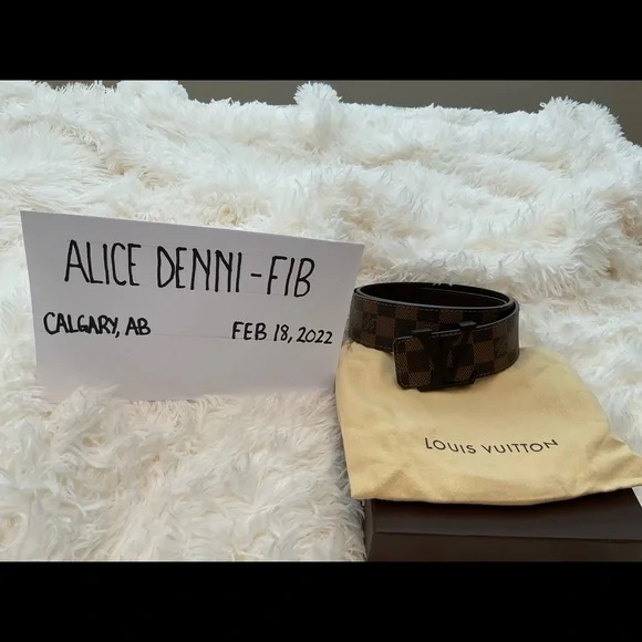 SOLD!! SOLD!!! SOLD!! LOUIS VUITTON INITIALES BELT 40MM - Picture 2 of 6